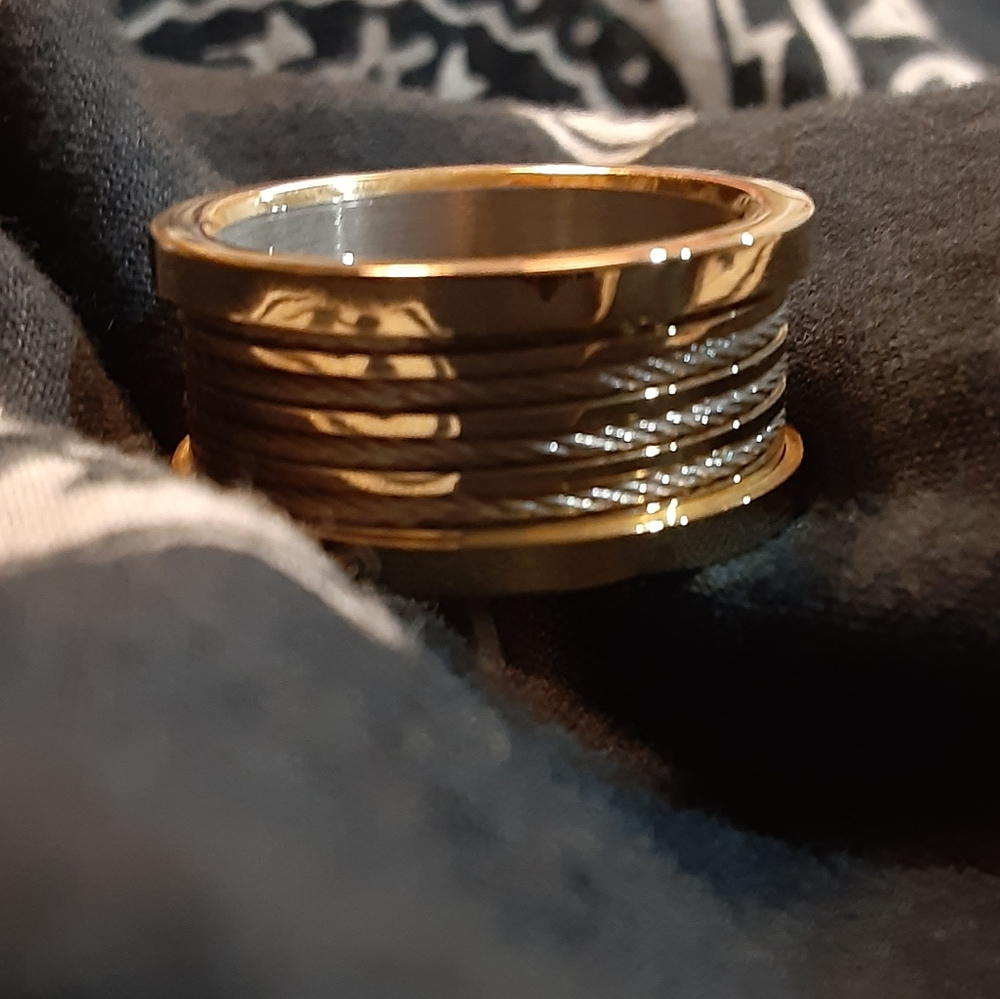 Gold Wire Ring